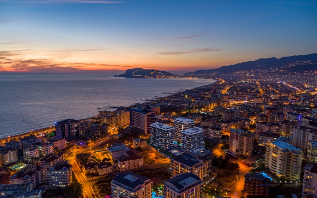 Coastal Luxury Apartments in Alanya