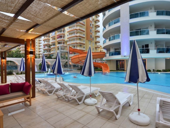 Apartment for Sale in Mahmutlar Alanya Near Sea